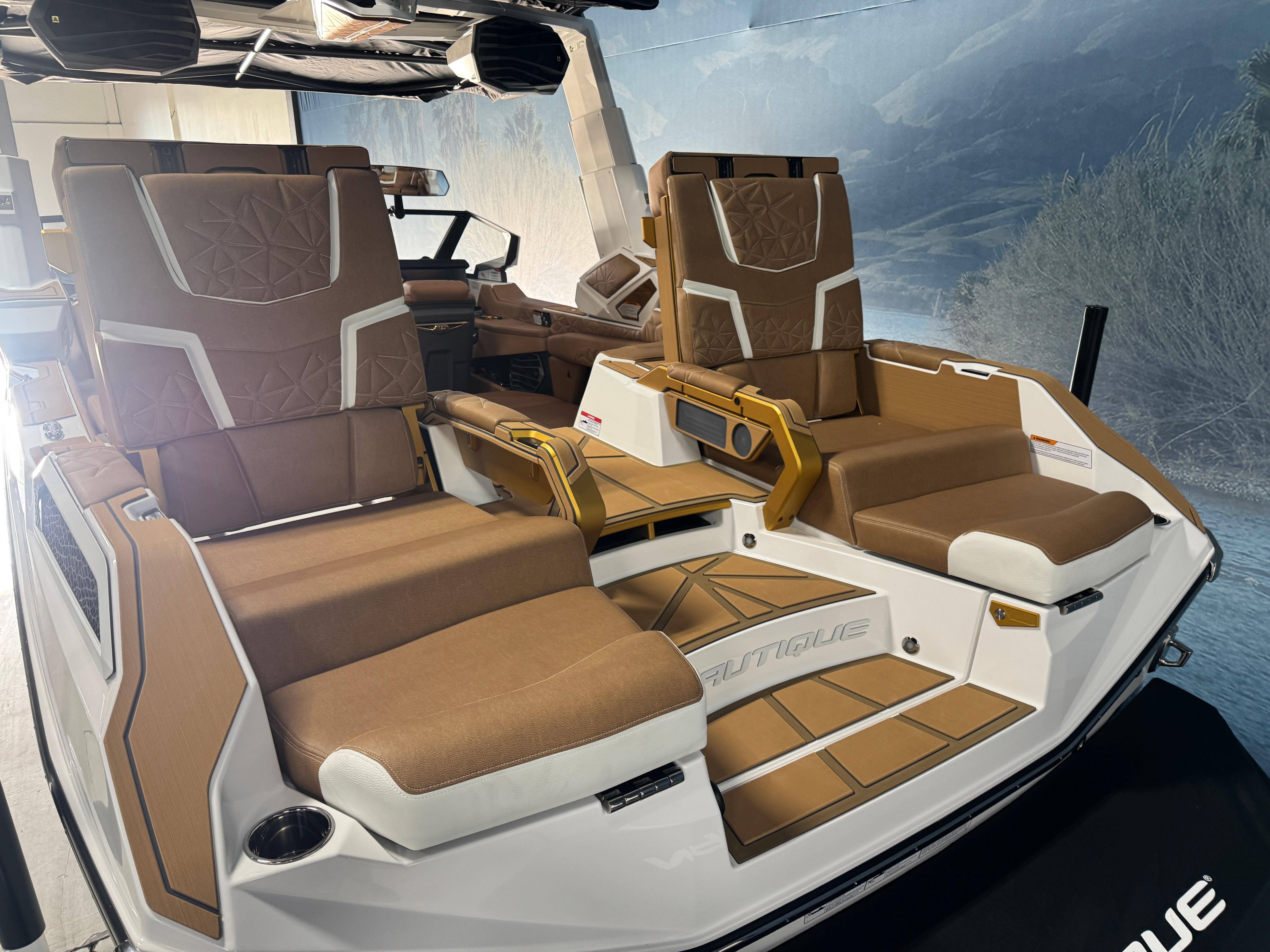 2025 Nautique Super Air Nautique G23 Paragon #N066L inventory image at Sun Country Marine Group, Irvine 2025 Nautique Super Air Nautique G23 Paragon #N066L inventory image at Sun Country Marine Group, Irvine