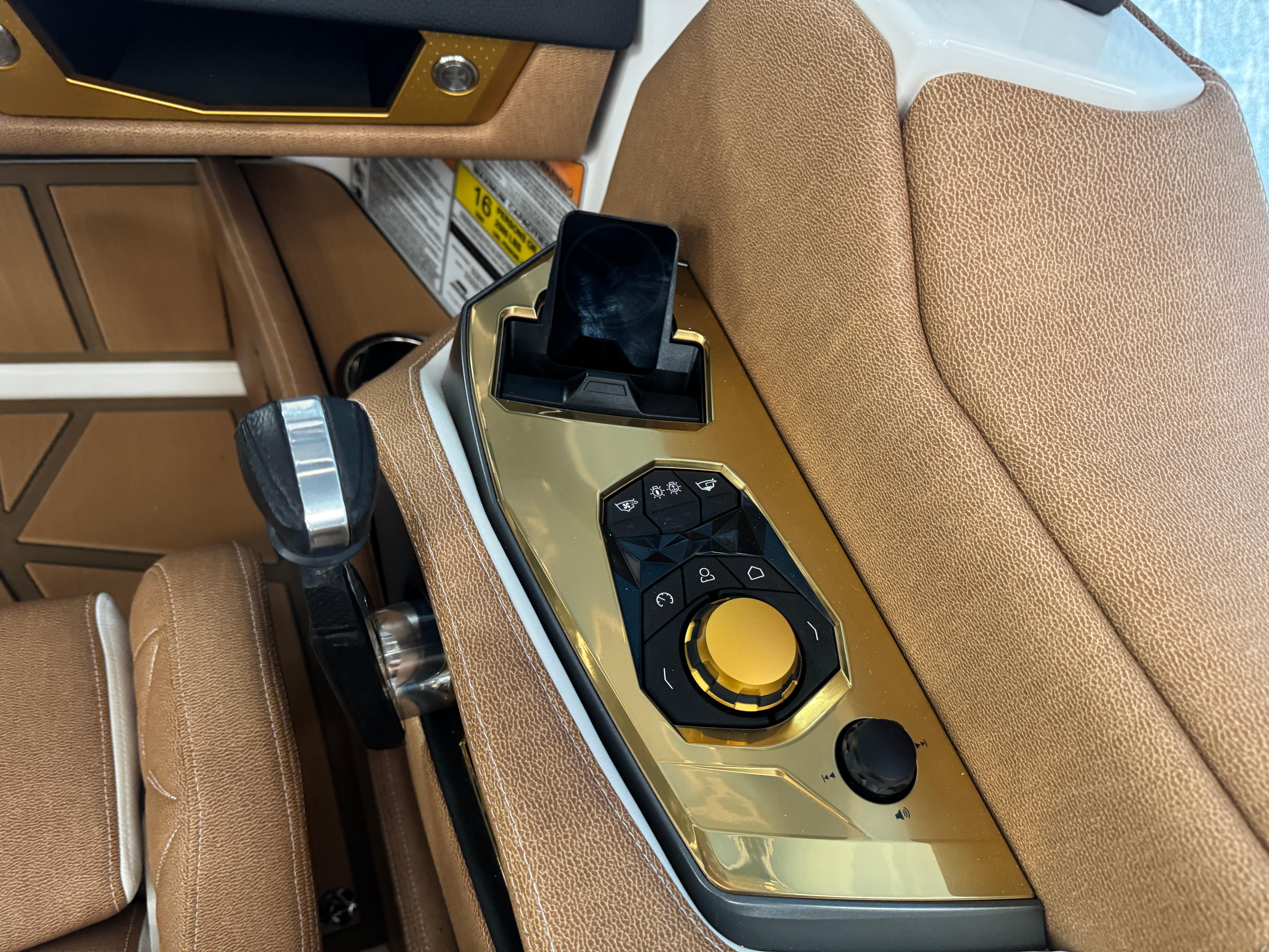 2025 Nautique Super Air Nautique G23 Paragon #N066L inventory image at Sun Country Marine Group, Irvine 2025 Nautique Super Air Nautique G23 Paragon #N066L inventory image at Sun Country Marine Group, Irvine