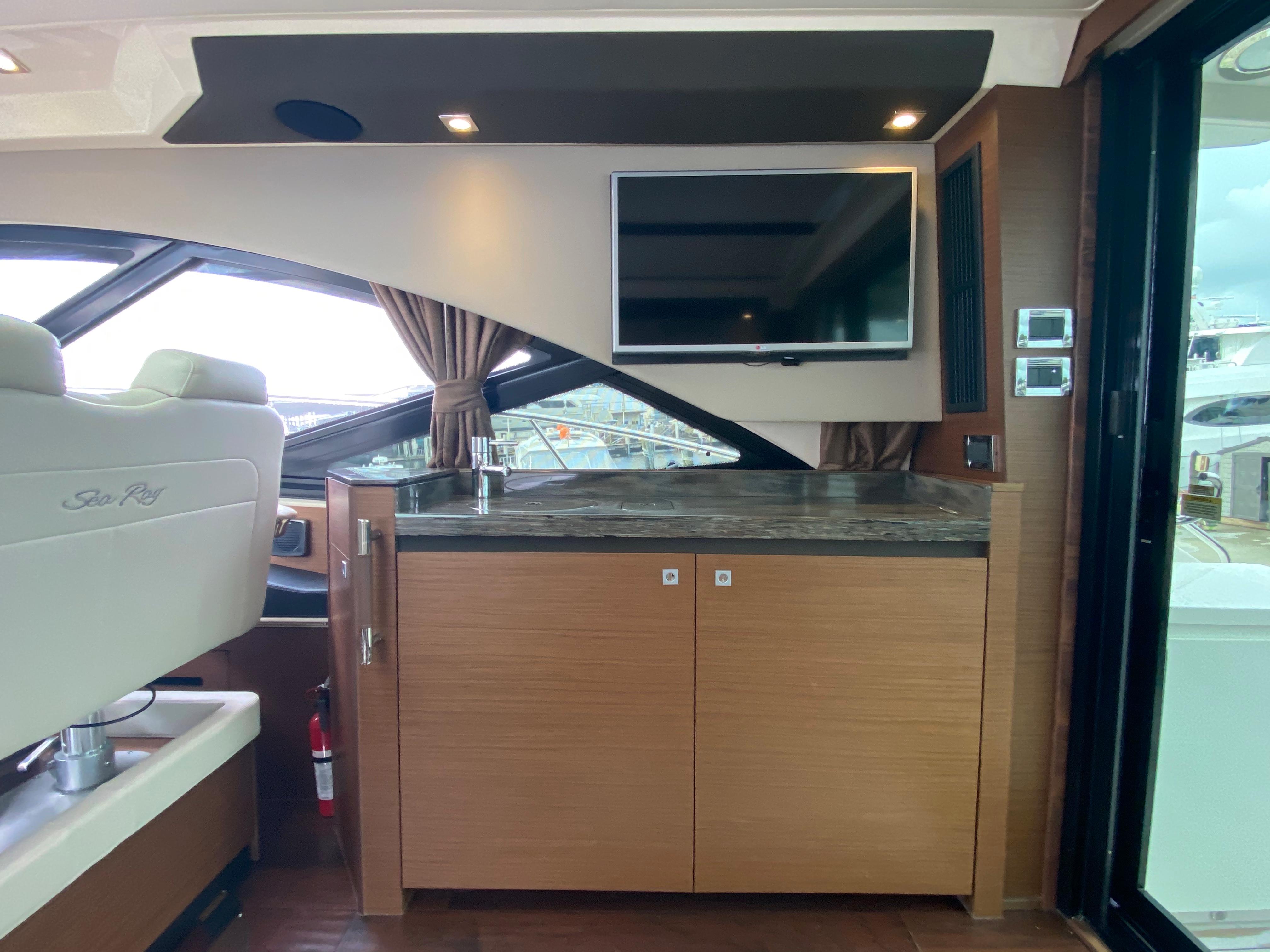 2015 Sea Ray 510 Sundancer