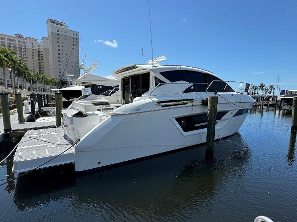 46' Cruisers Yachts, Listing Number 100916806, - Photo No. 2
