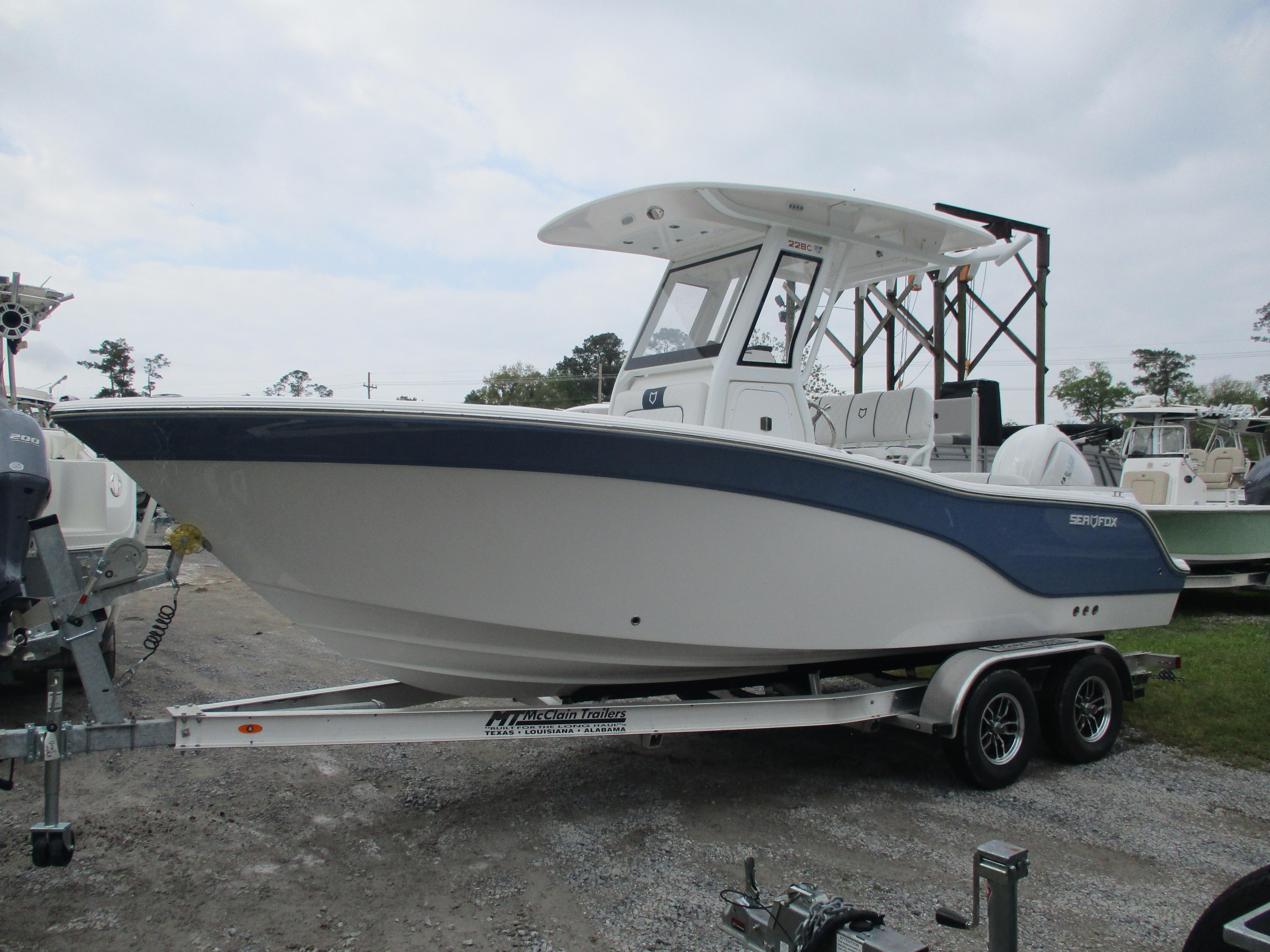 2025 Sea Fox 228 Commander