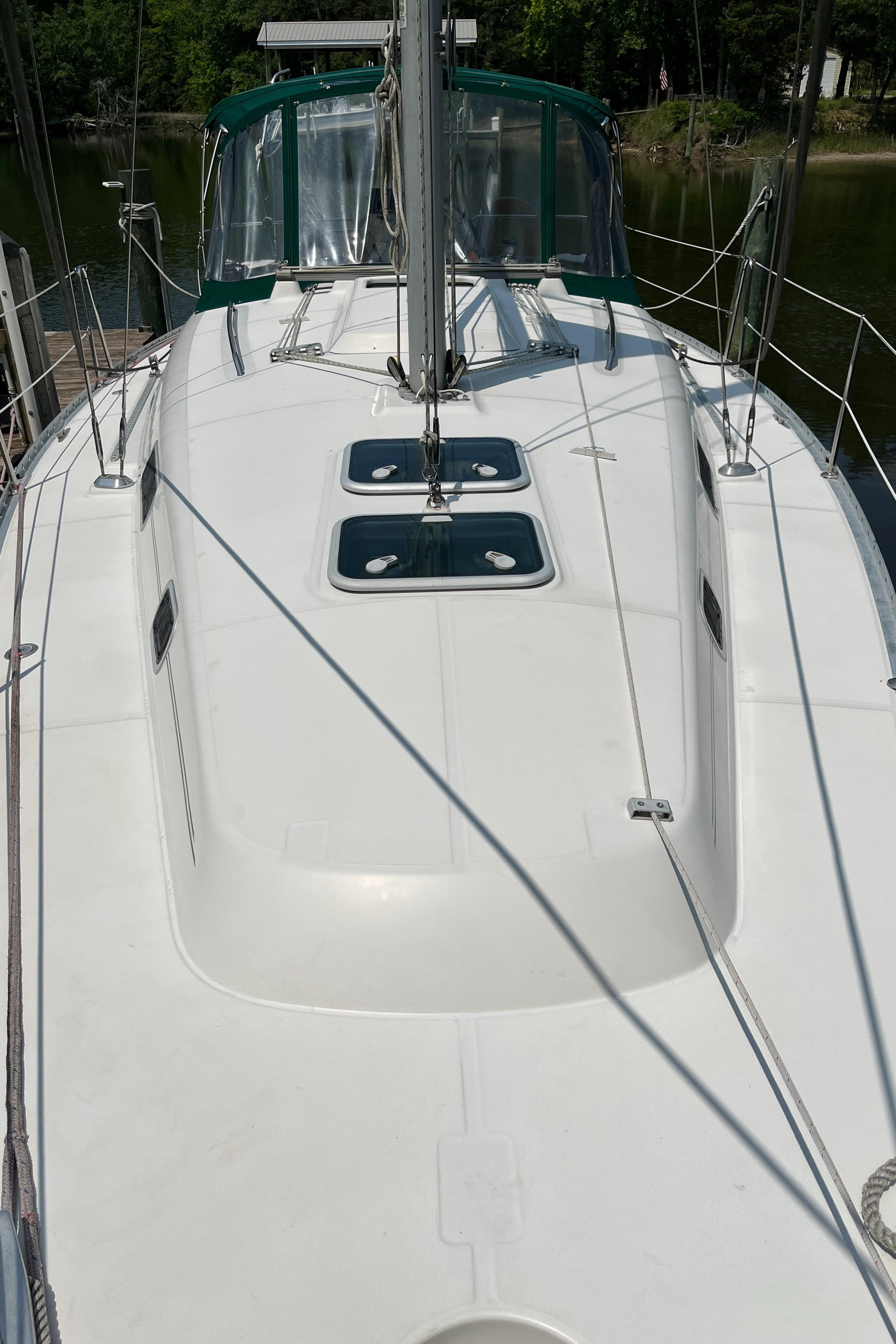 2000 Beneteau 361 For Sale | YaZu Yachting | Deltaville