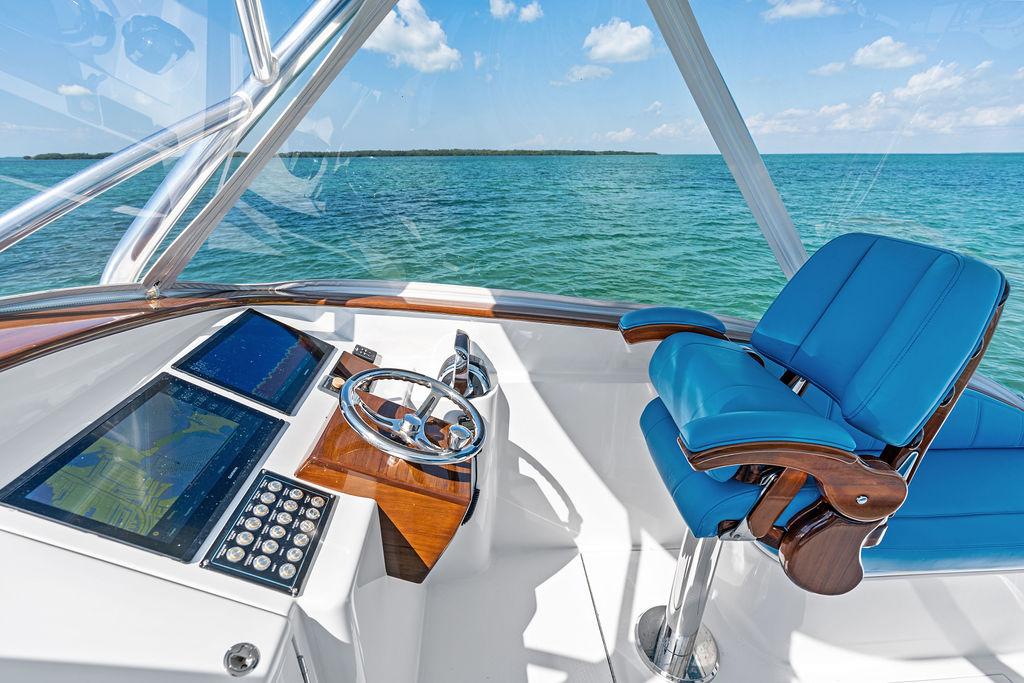 Release Boatworks-39 Walk Around 2022 -FL-US-9694868 | Thumbnail