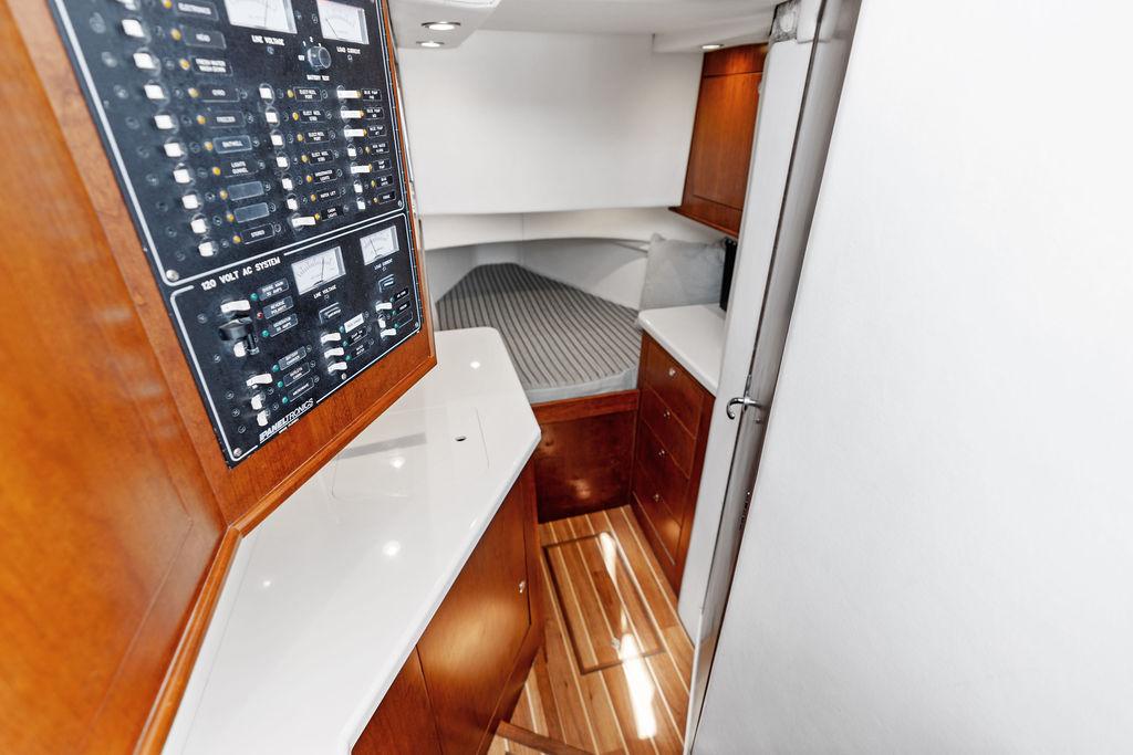 Release Boatworks-39 Walk Around 2022 -FL-US-9694868 | Thumbnail