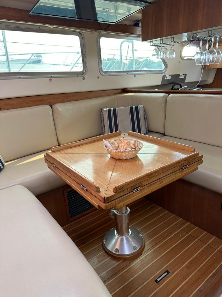 Newport RI Yacht Brokerage