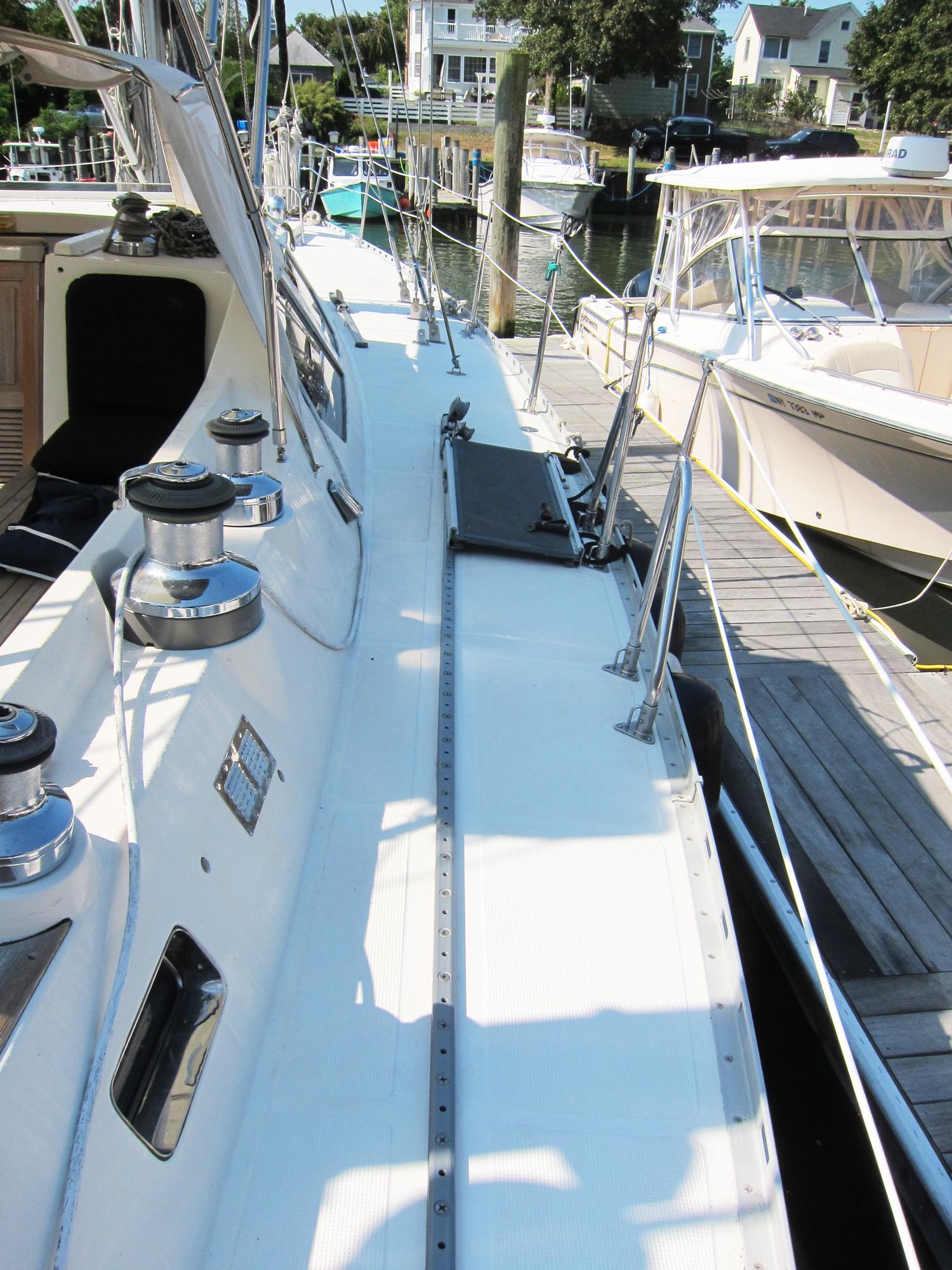 Newport RI Yacht Brokerage