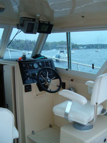 Captain Helm Seat