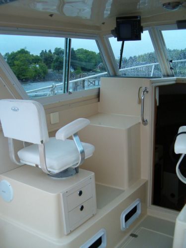 Passenger Helm Seat