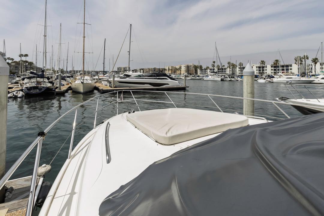 Viking-46 Flybridge Sport Cruiser 2000-Aloha US-9764874 | Thumbnail