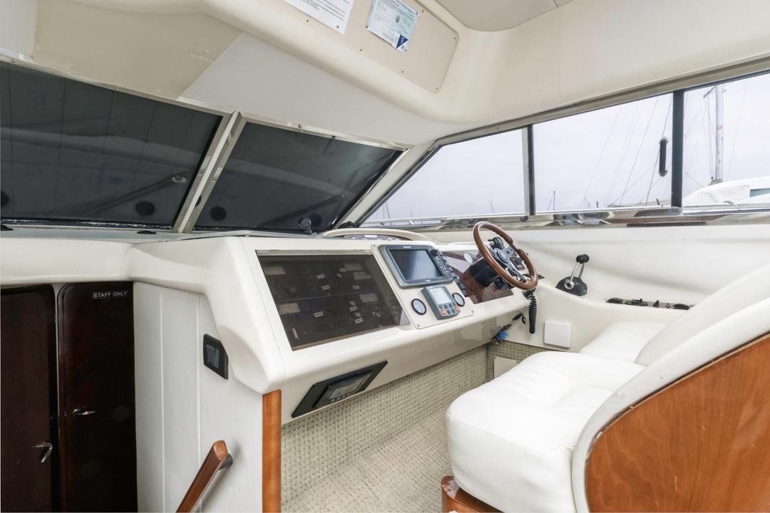 Viking-46 Flybridge Sport Cruiser 2000-Aloha US-9764874 | Thumbnail