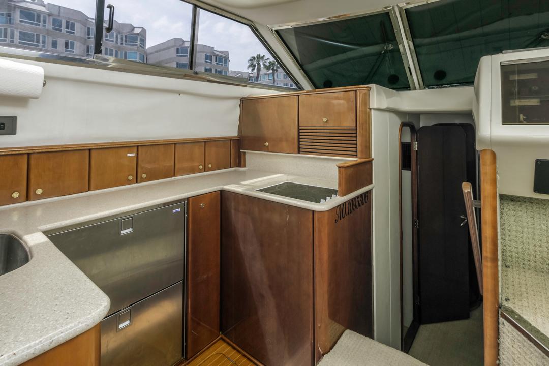 Viking-46 Flybridge Sport Cruiser 2000-Aloha US-9764874 | Thumbnail
