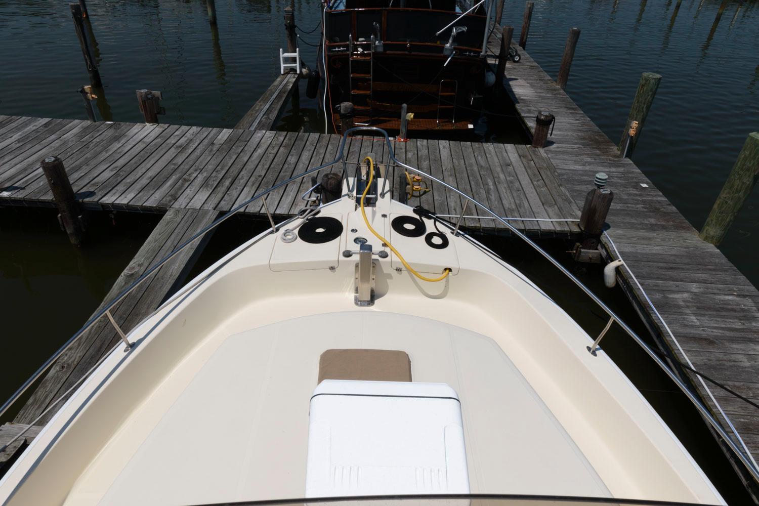 M 7023 RD Knot 10 Yacht Sales