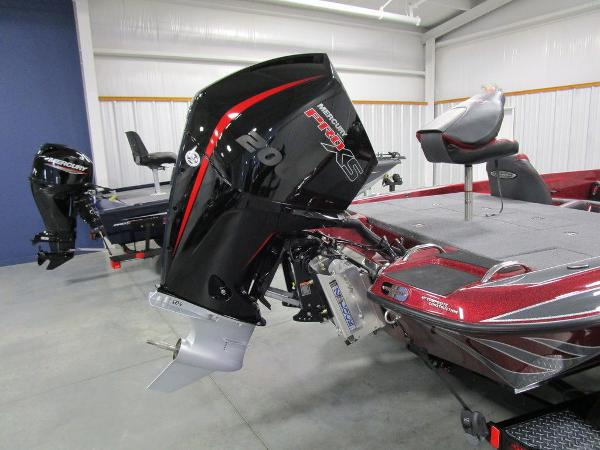 2021 Phoenix boat for sale, model of the boat is 819 Pro & Image # 22 of 52