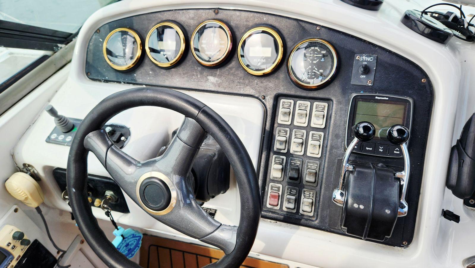1999-carver-530-voyager-pilothouse-power-9814885-979489546-0-250520252140-59