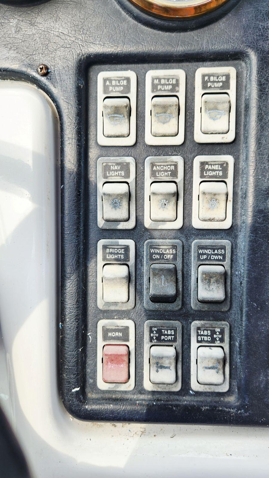 1999-carver-530-voyager-pilothouse-power-9814885-979489549-0-250520252140-62
