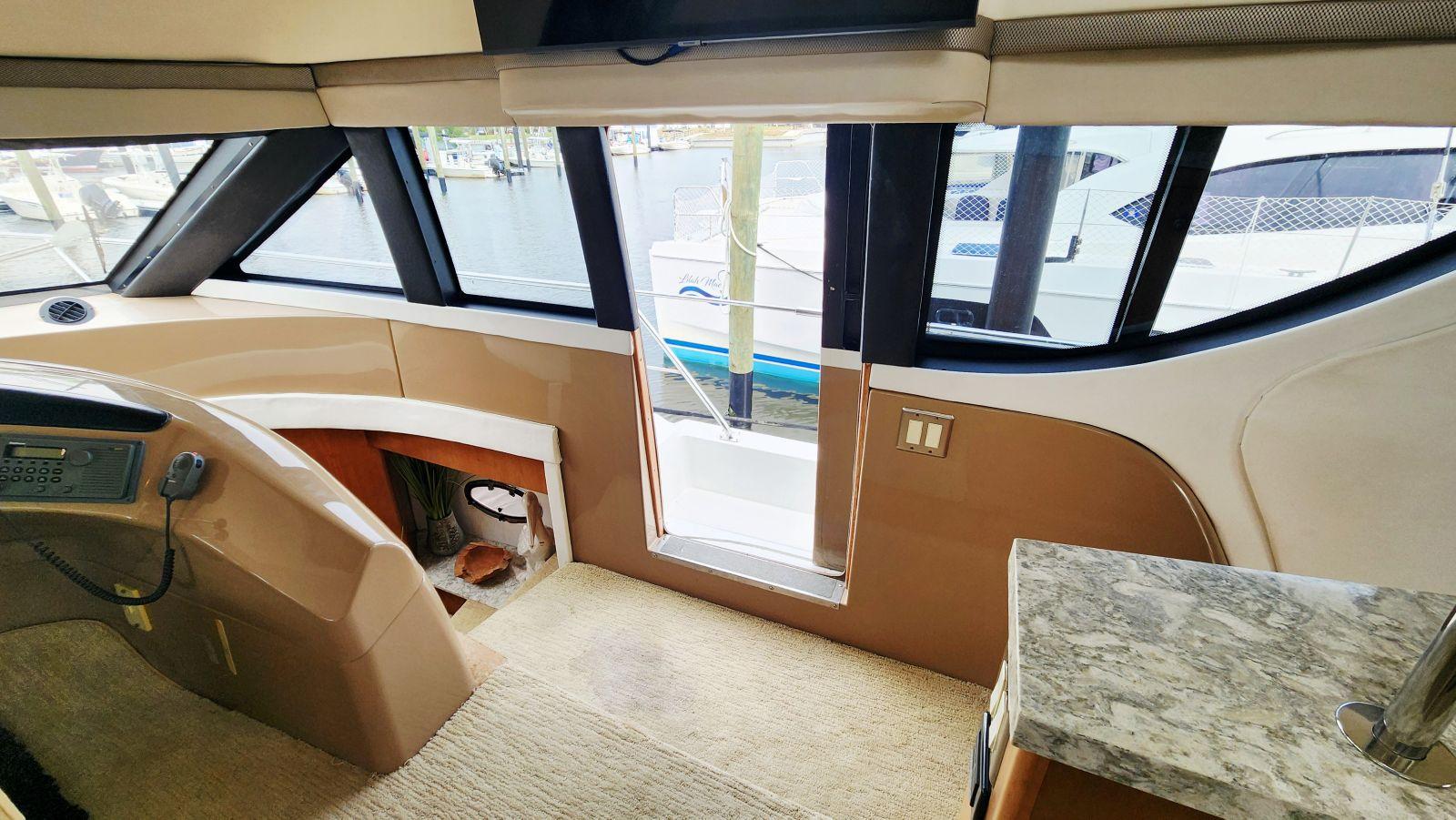 1999-carver-530-voyager-pilothouse-power-9814885-979489552-0-250520252140-65