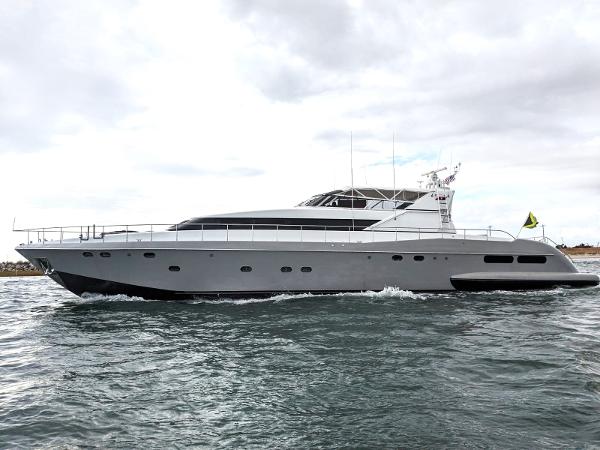 Photo of 1995 Mangusta 100'