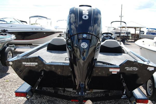 2016 Tracker Boats boat for sale, model of the boat is Pro Team™ 195 TXW & Image # 6 of 10