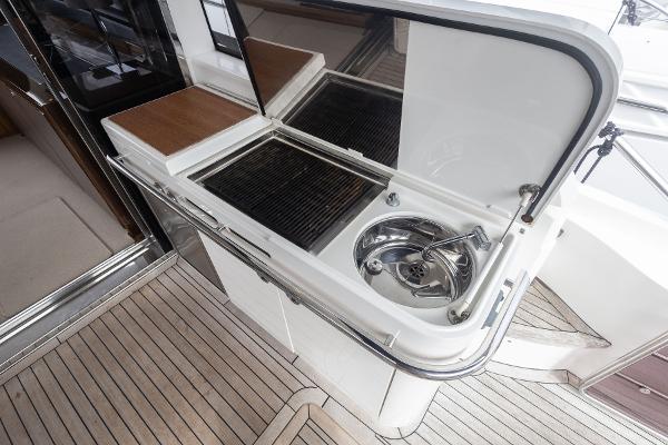 Princess Motor Yacht Sales - Used Princess Yachts V52