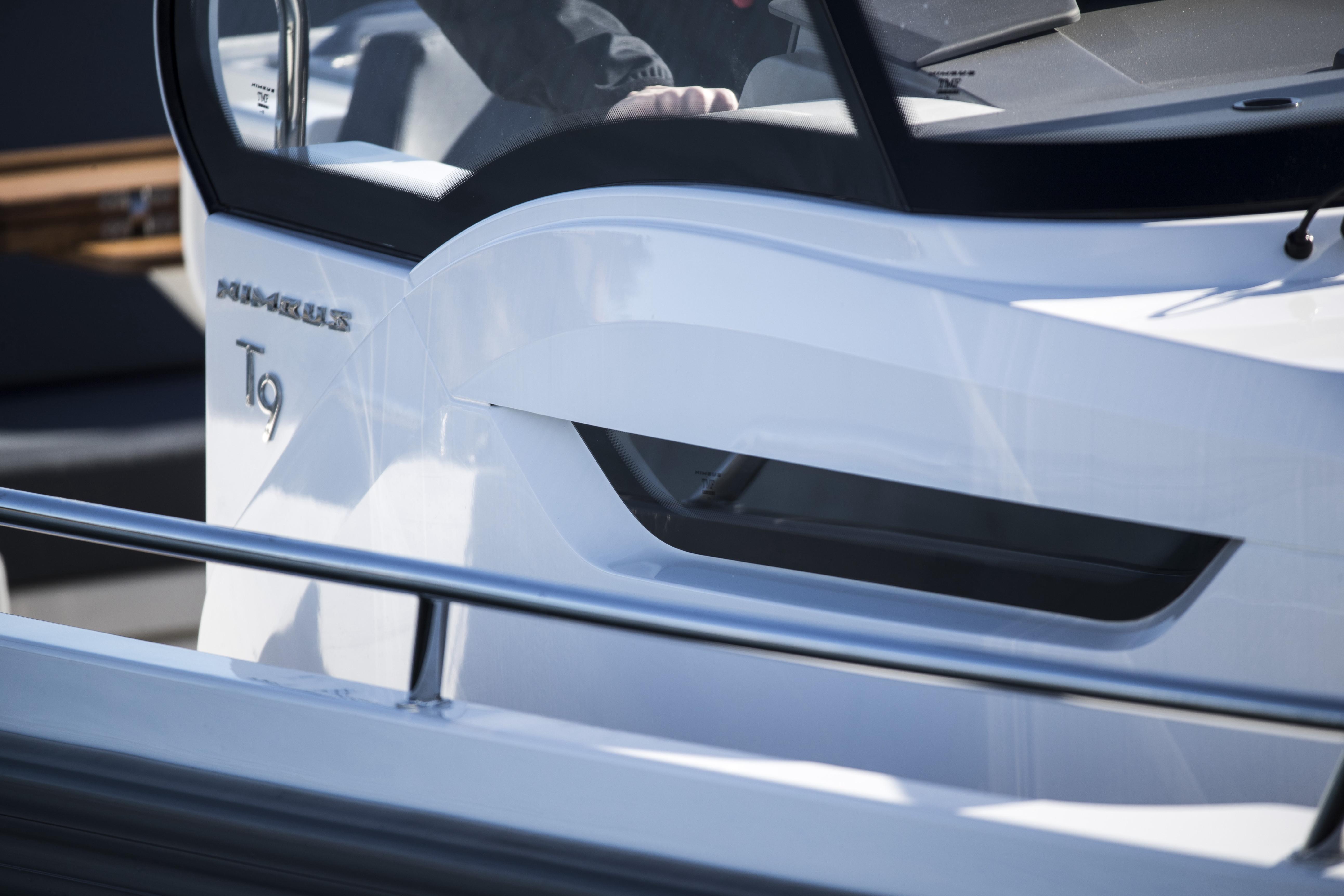 Nimbus-T9 2023-ANN #121 MD-US-Close-up of 2023 Nimbus T9 #121 Twin Engine boat exterior.-9024384 | Thumbnail