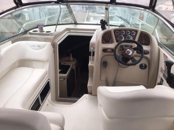 2004 Sea Ray boat for sale, model of the boat is 260 Sundancer & Image # 3 of 41