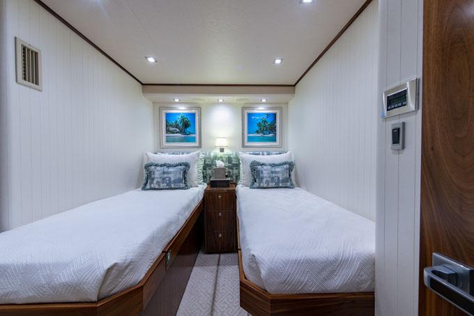 Starboard Guest Twin Cabin