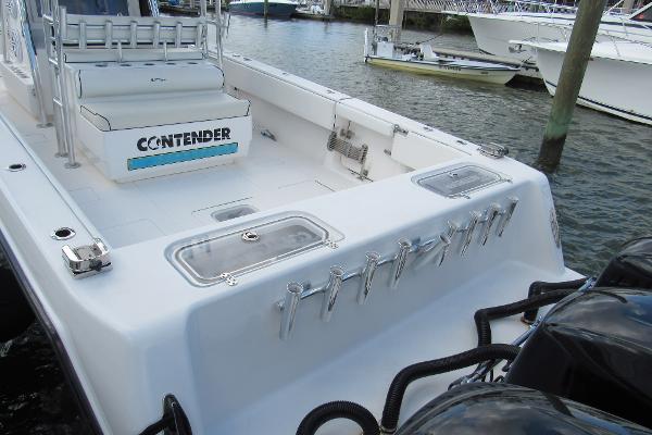 39' Contender, Listing Number 100913971, - Photo No. 51