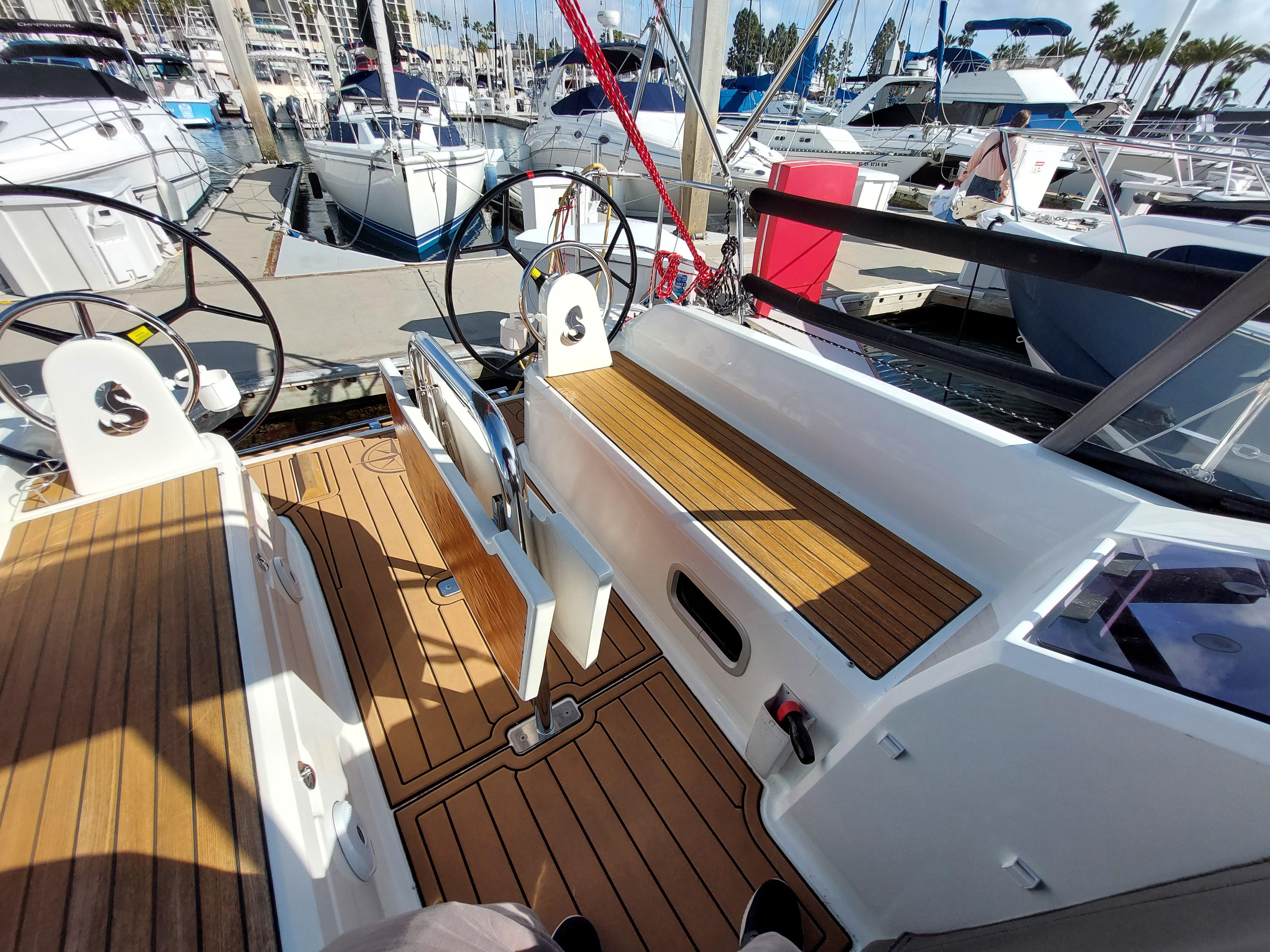 Yacht Photos Pics