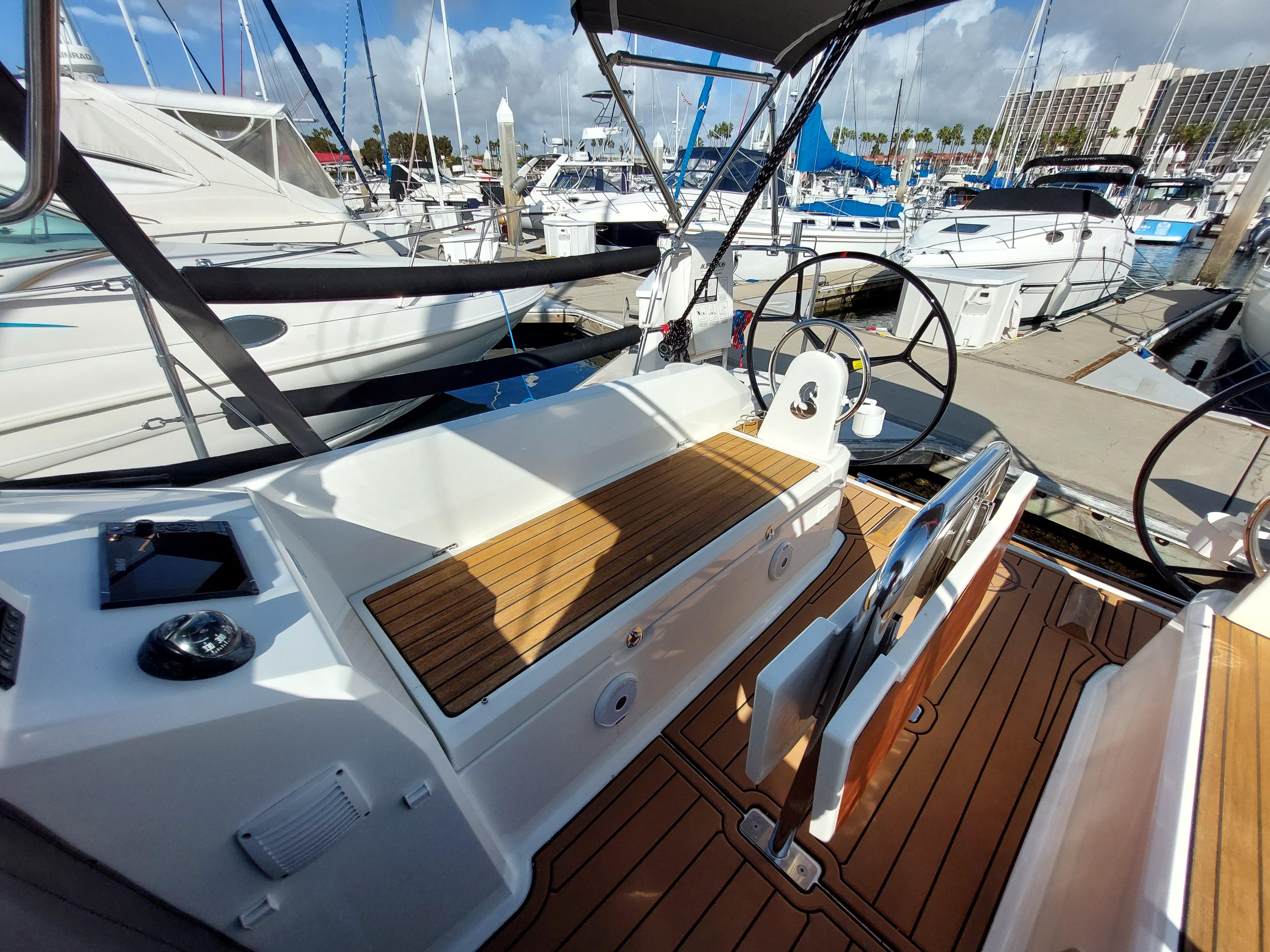 Yacht Photos Pics