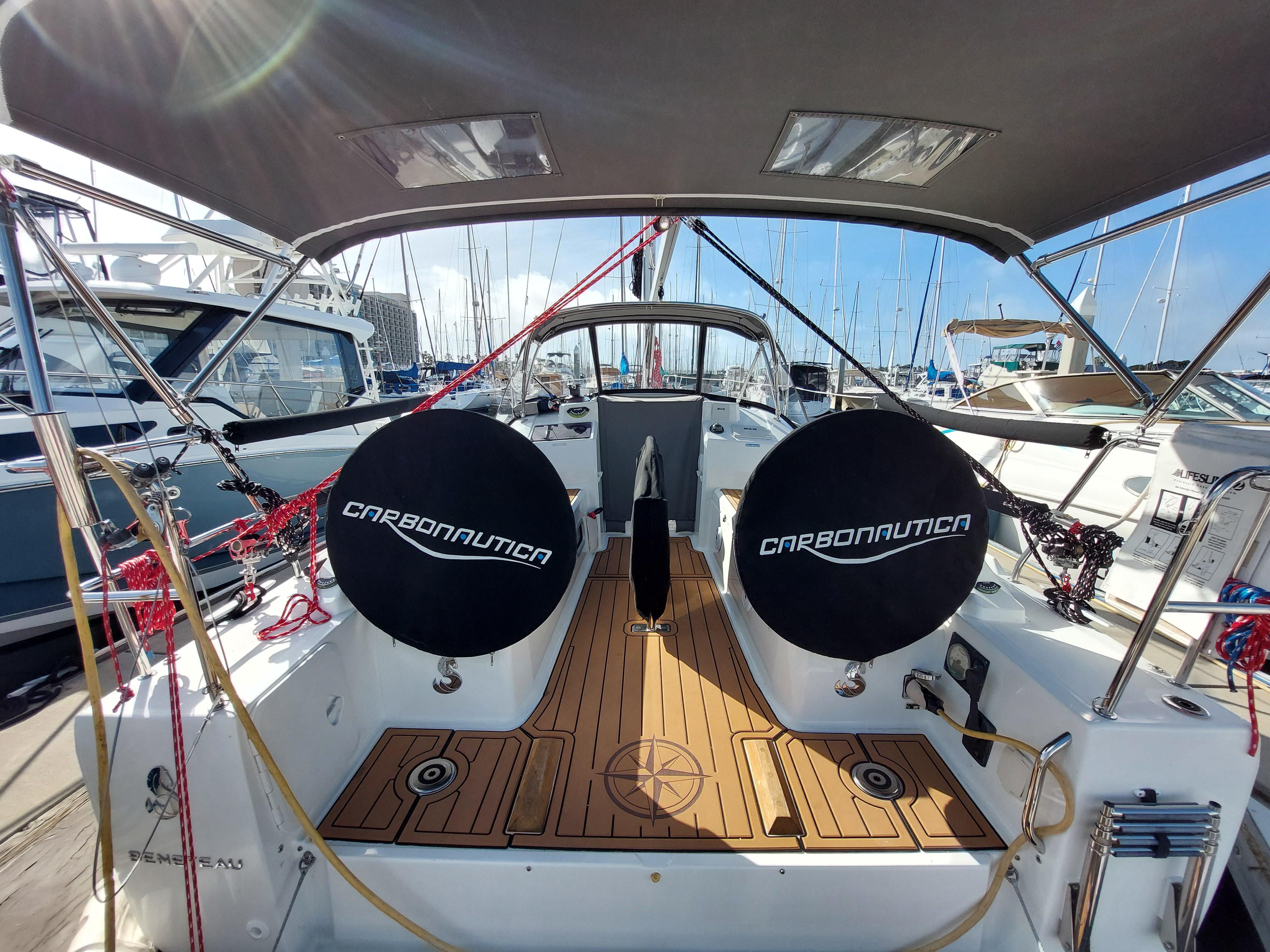Yacht Photos Pics