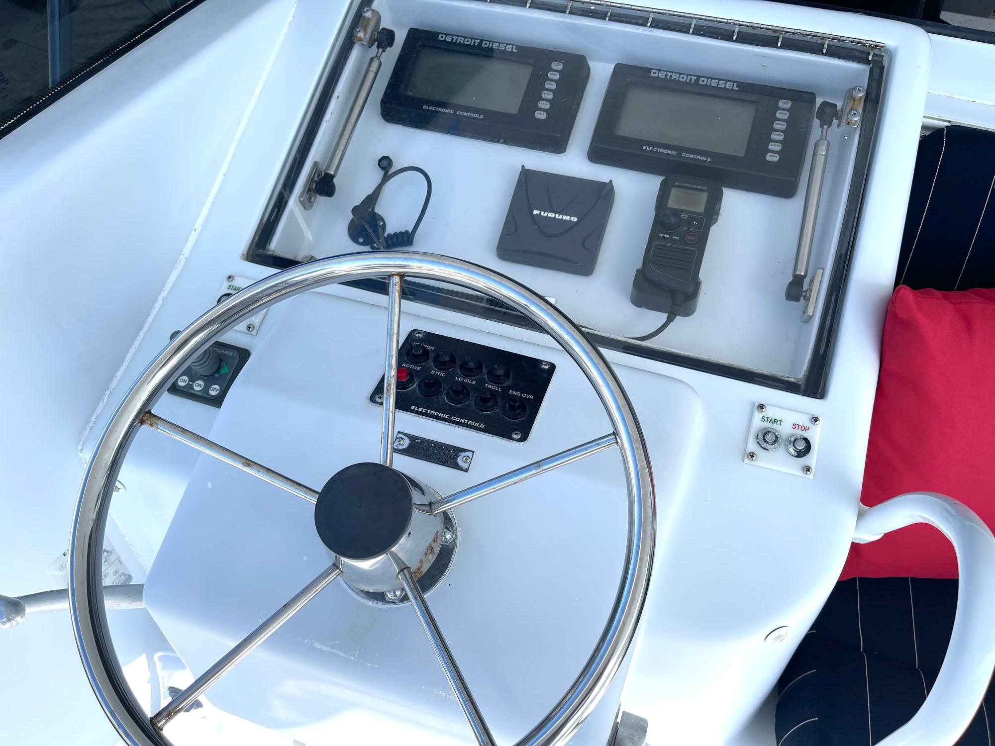 Helm Station to Port with Engine Controls