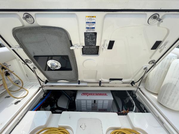 34' Boston Whaler, Listing Number 100894154, Image No. 21