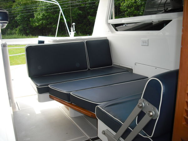 Cockpit Berth