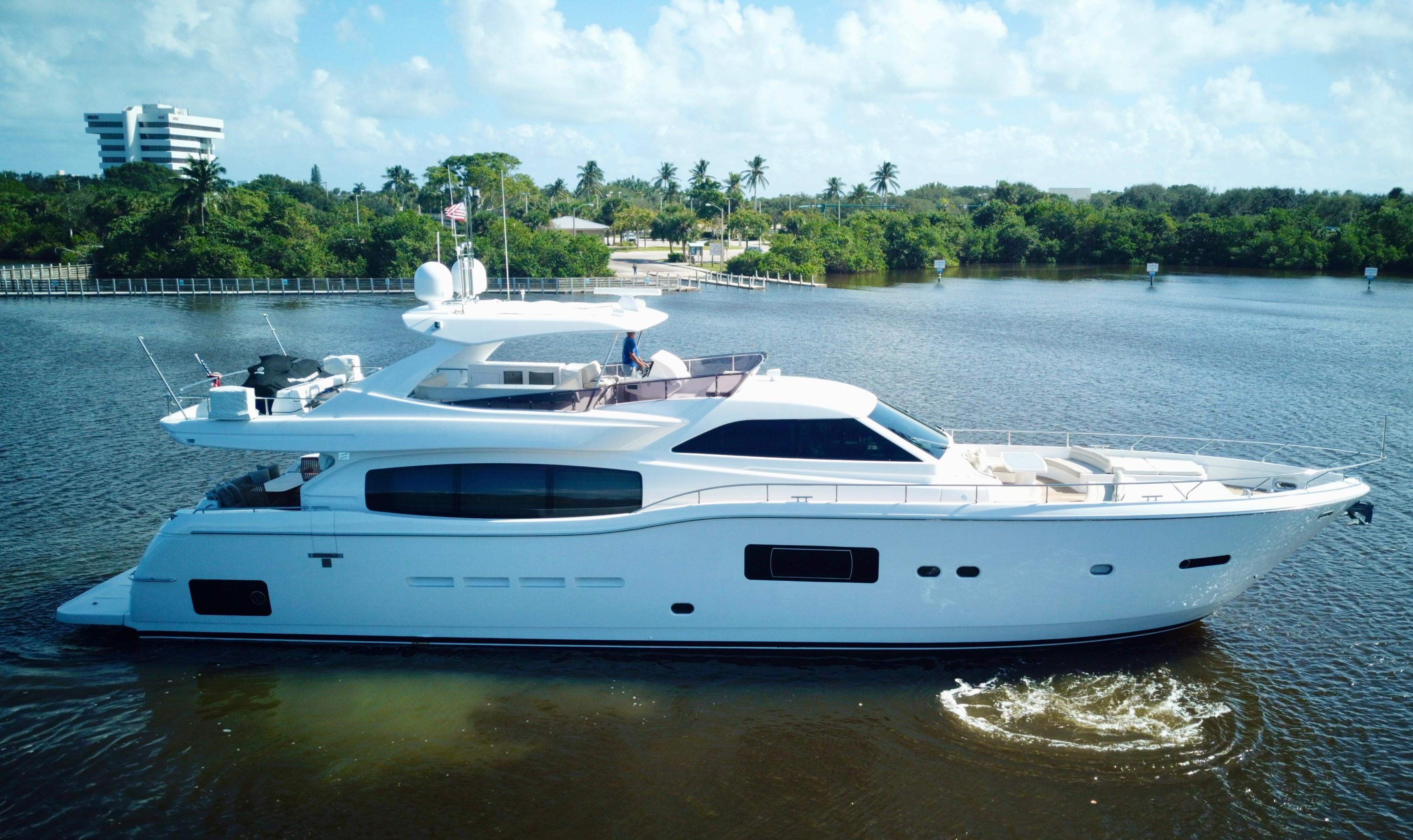  Ferretti Yachts Altura 840 2010 for sale in Jupiter FL