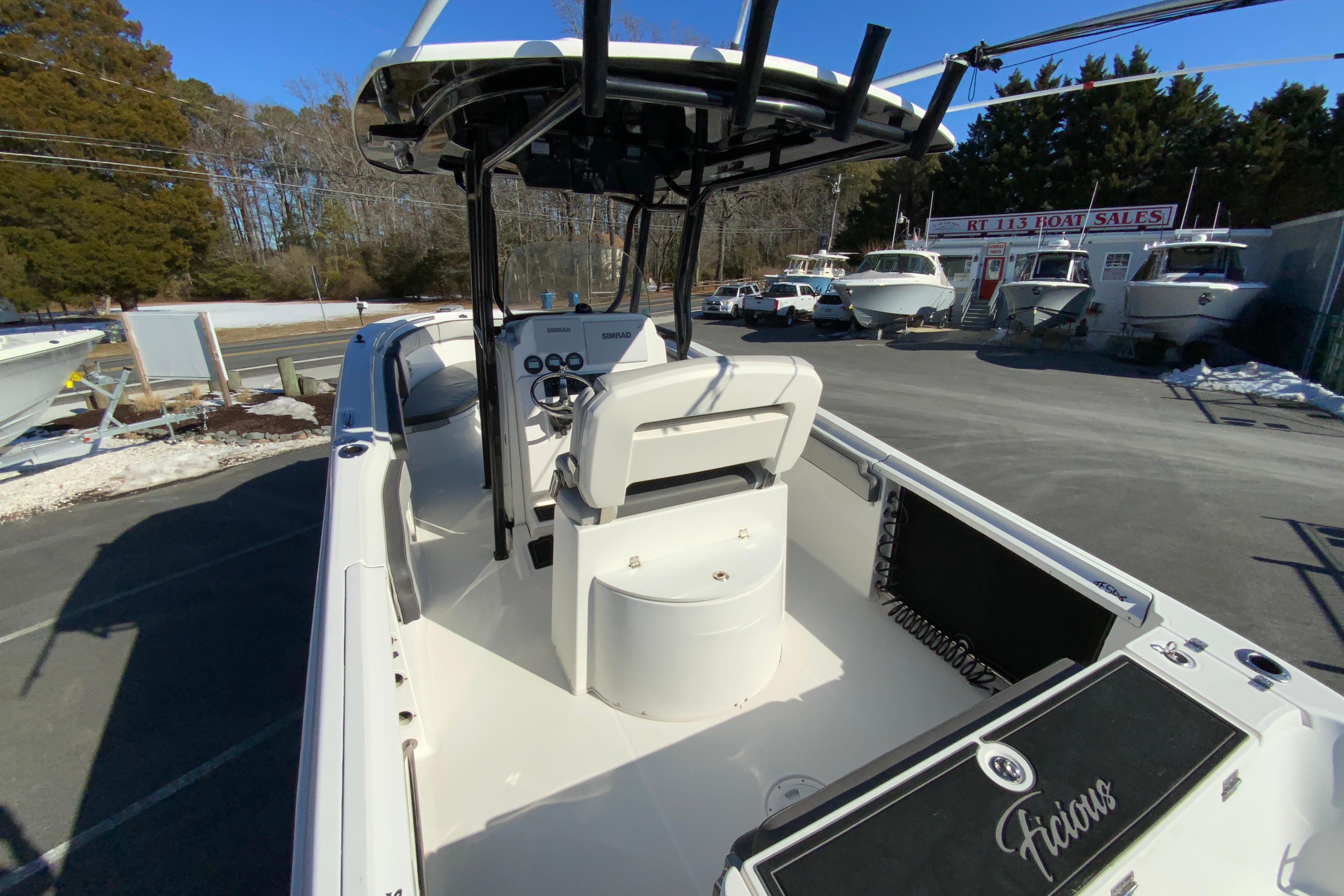 2020 Aquasport 2500 Center Console-10