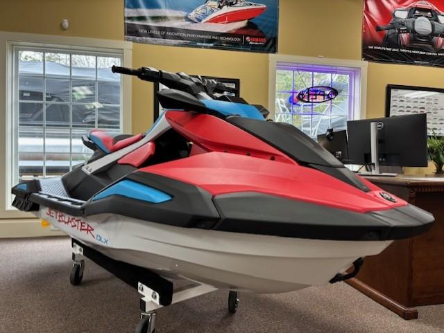 2025 Yamaha WaveRunner JetBlaster DLX 3-Up