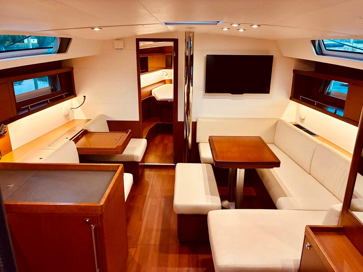Yacht Photos Pics