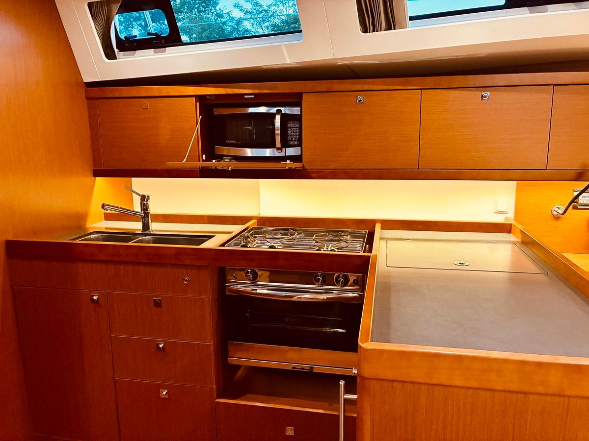 Yacht Photos Pics