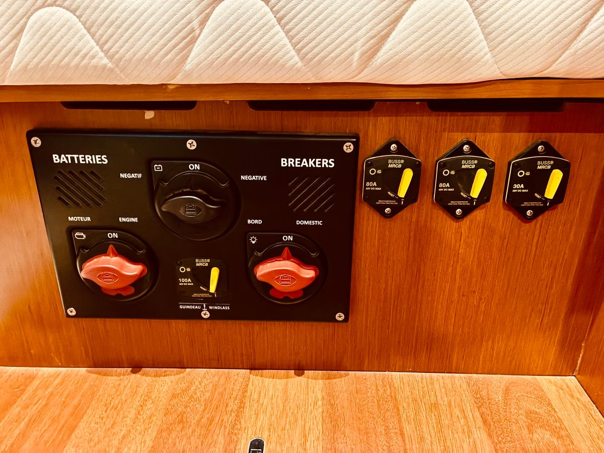 Yacht Photos Pics