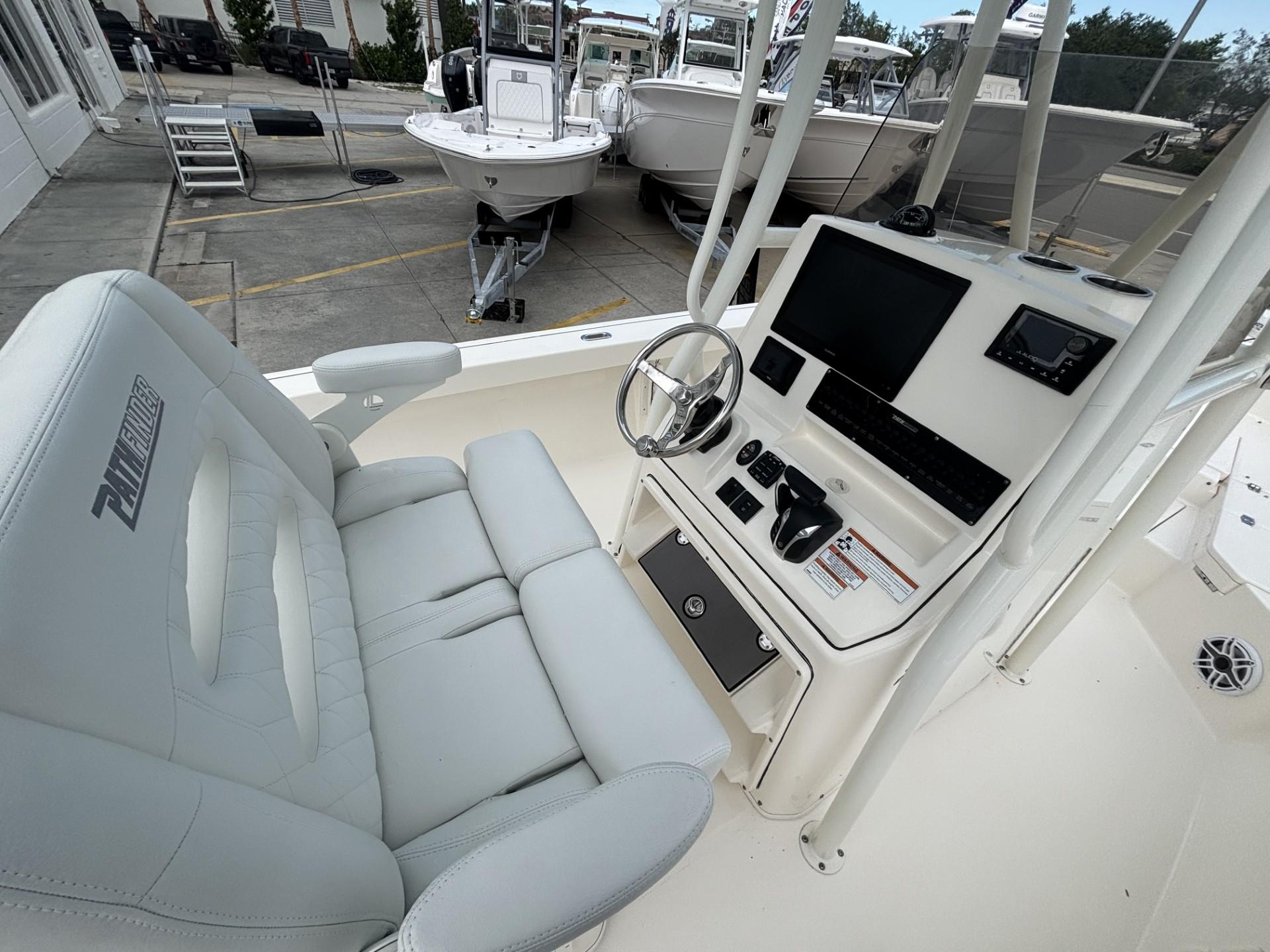 2023-pathfinder-2400-trs-power-9824936-20250603081555284-1_XLARGE