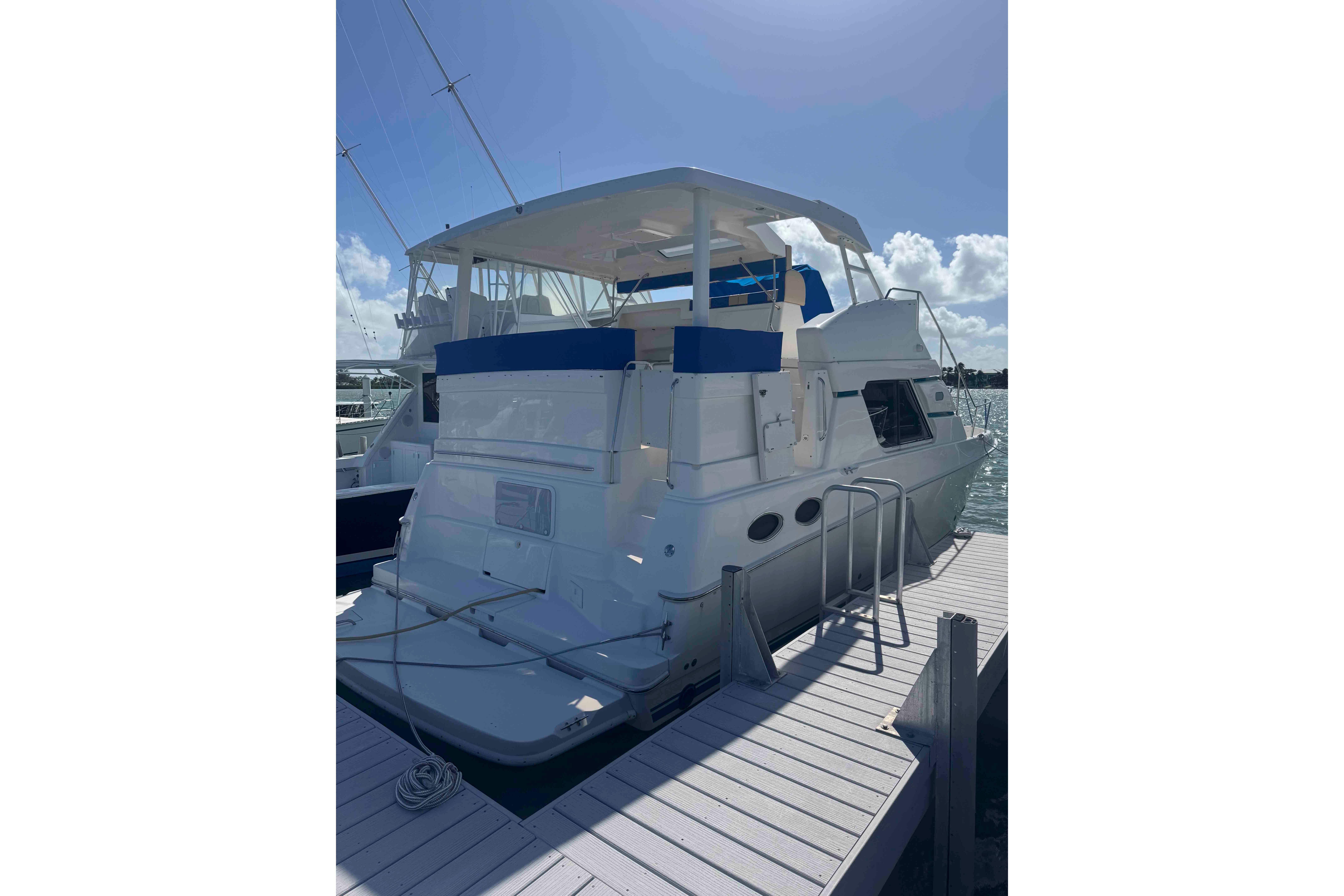 FL 10487 JT Knot 10 Yacht Sales FL 10487 JT Knot 10 Yacht Sales