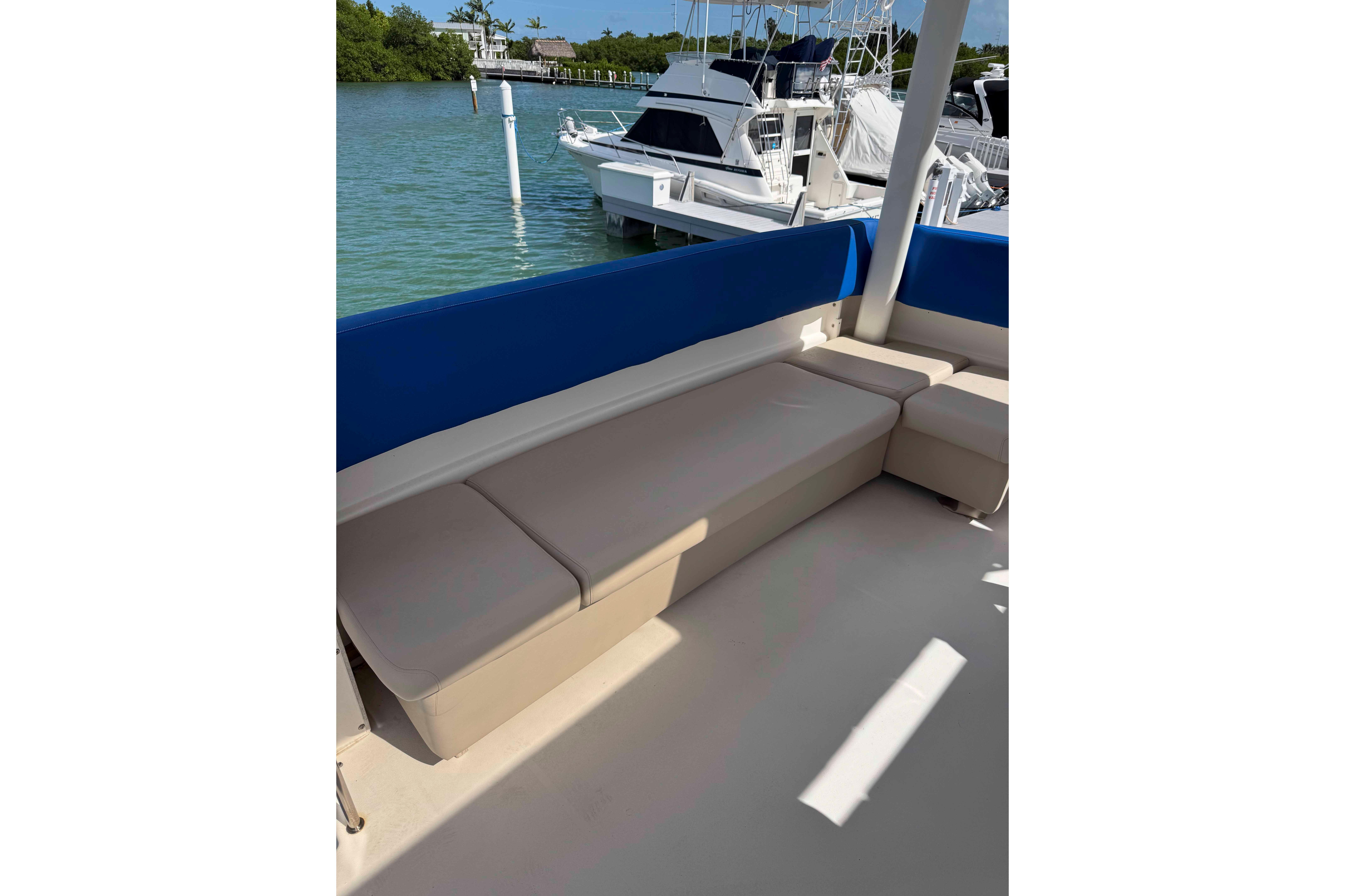 FL 10487 JT Knot 10 Yacht Sales FL 10487 JT Knot 10 Yacht Sales