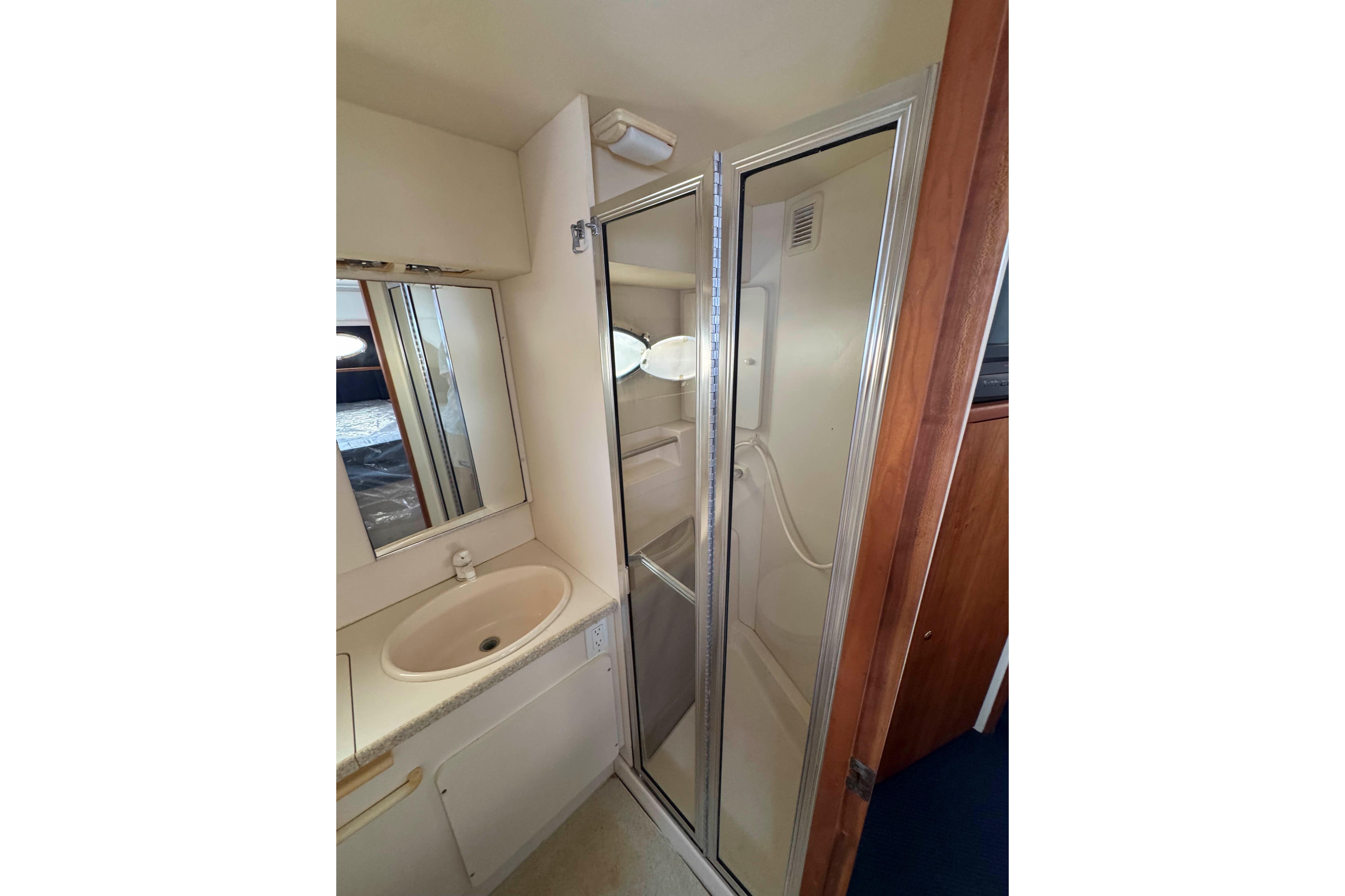 FL 10487 JT Knot 10 Yacht Sales FL 10487 JT Knot 10 Yacht Sales