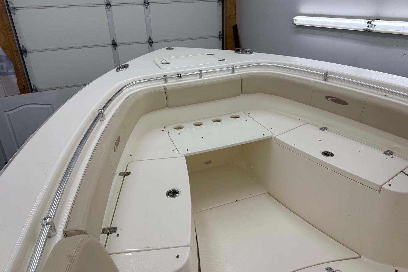 M 10521 JP Knot 10 Yacht Sales M 10521 JP Knot 10 Yacht Sales