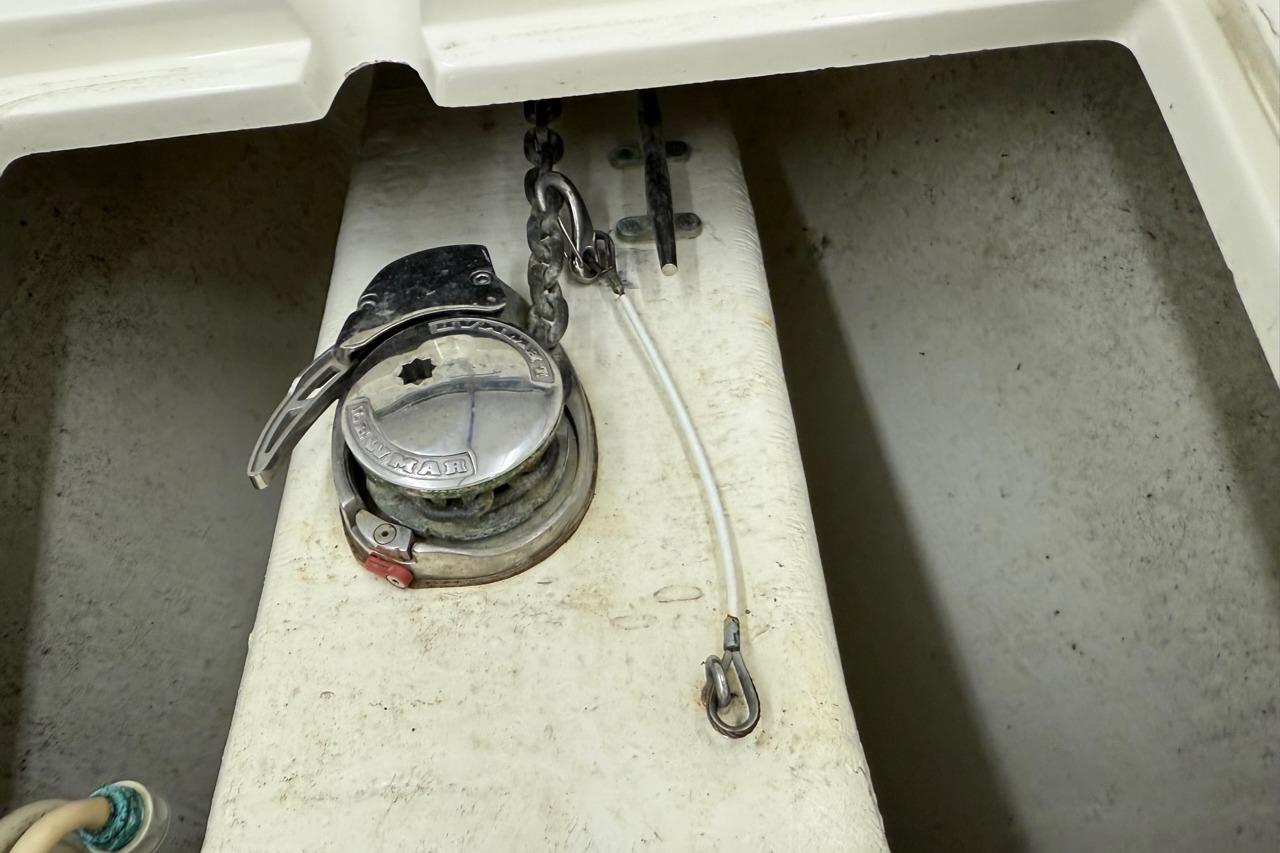 M 10521 JP Knot 10 Yacht Sales M 10521 JP Knot 10 Yacht Sales