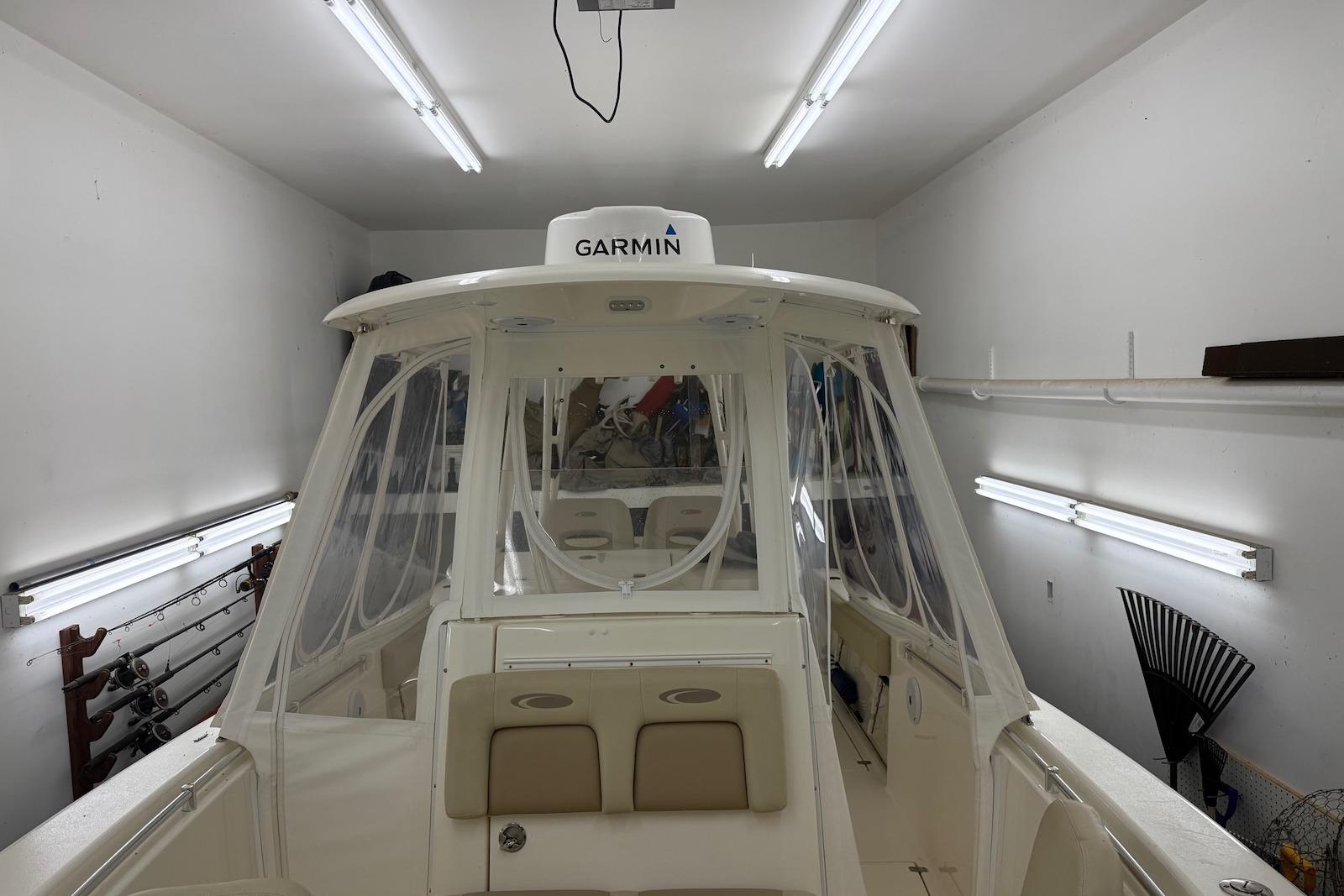 M 10521 JP Knot 10 Yacht Sales M 10521 JP Knot 10 Yacht Sales