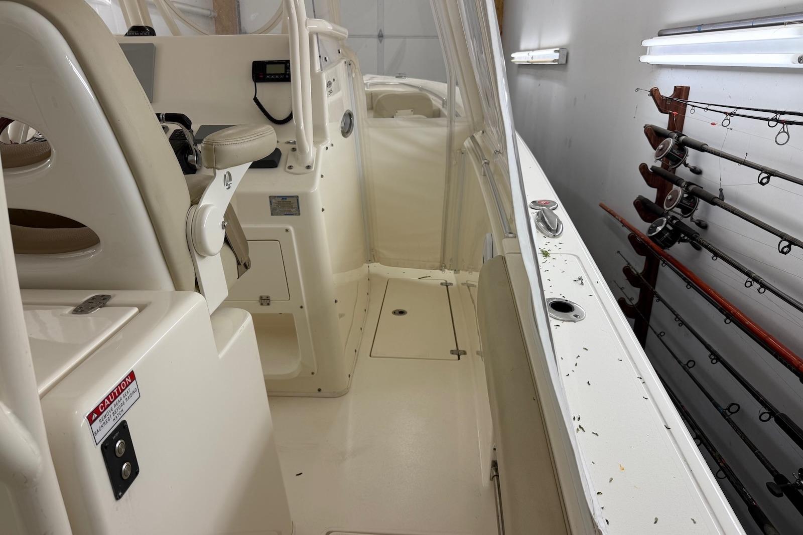 M 10521 JP Knot 10 Yacht Sales M 10521 JP Knot 10 Yacht Sales