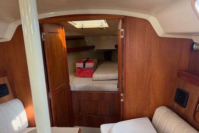 M 10526 JP Knot 10 Yacht Sales M 10526 JP Knot 10 Yacht Sales