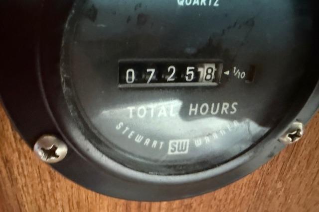 M 10526 JP Knot 10 Yacht Sales M 10526 JP Knot 10 Yacht Sales