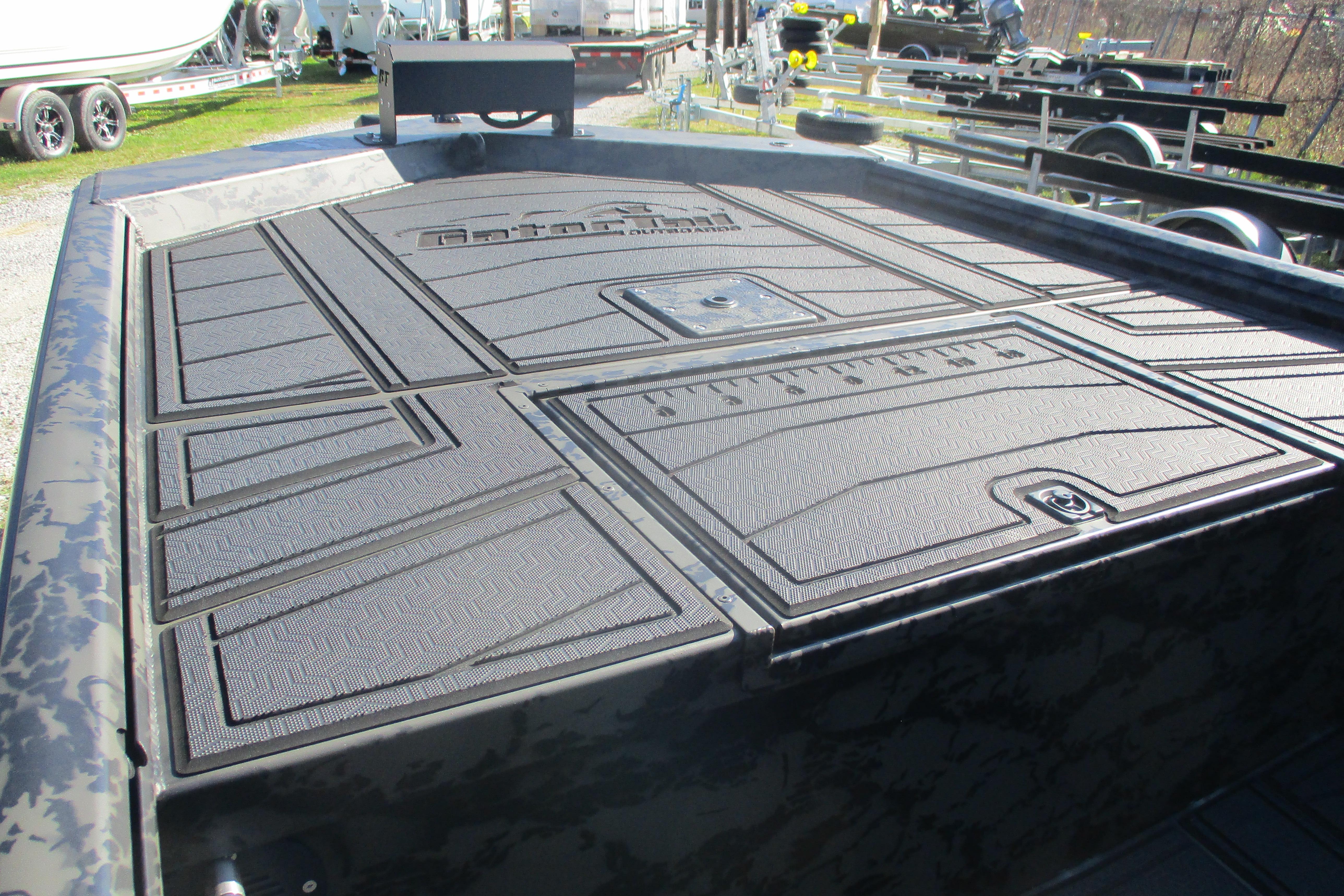 2026 Gator Tail 1860 Extreme-10